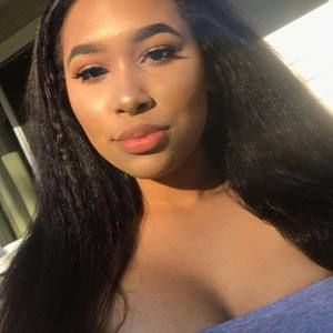 Meet your Posher, Jade